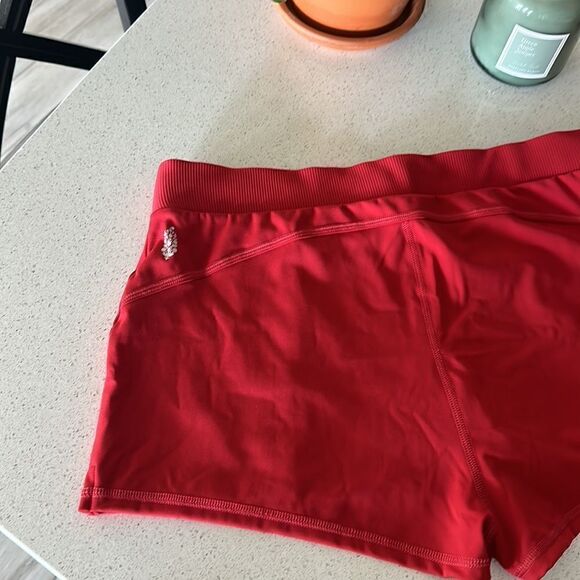 NWOT Free people Movement Mid Rise Move On Micro Red Shorts Activewear Nylon - Picture 7 of 14
